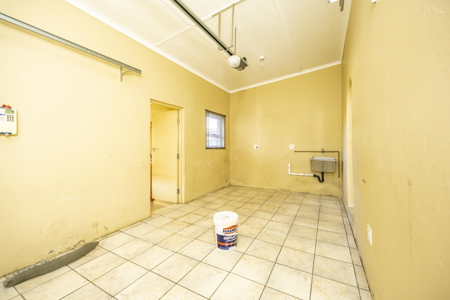 4 Bedroom Property for Sale in Cambridge West Eastern Cape